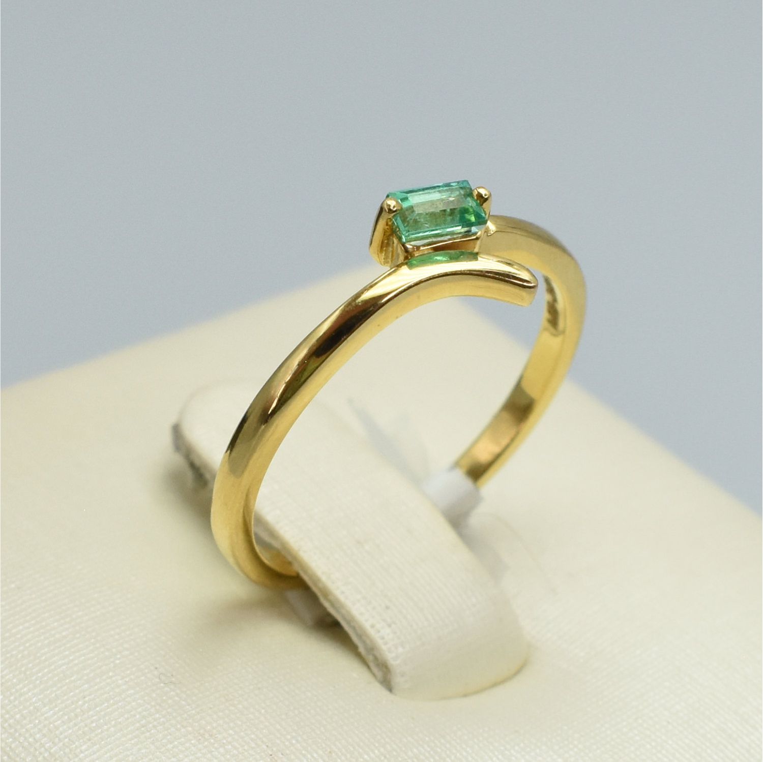 Anillo Esmeralda