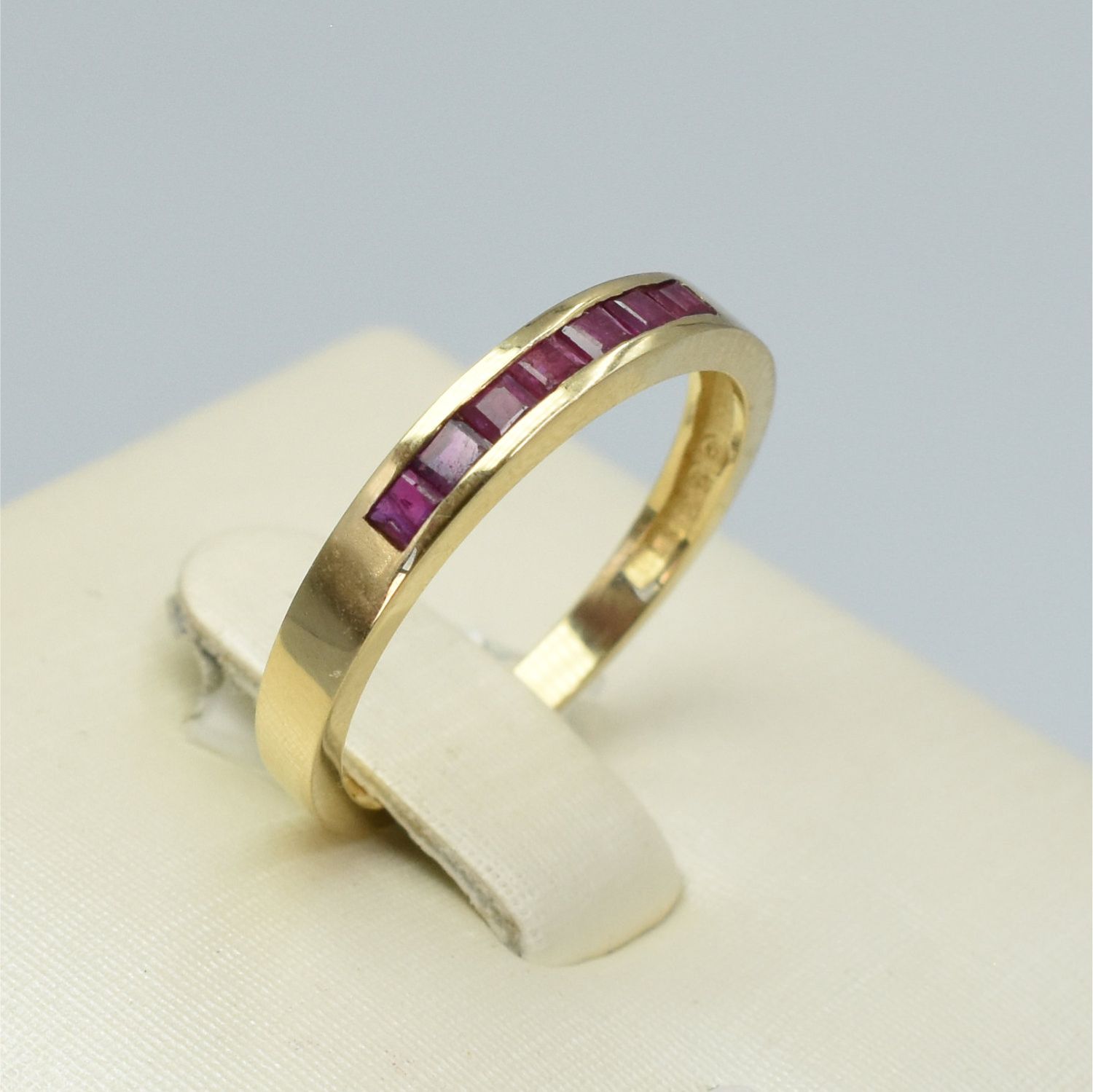 Anillo Churumbela Rubíes