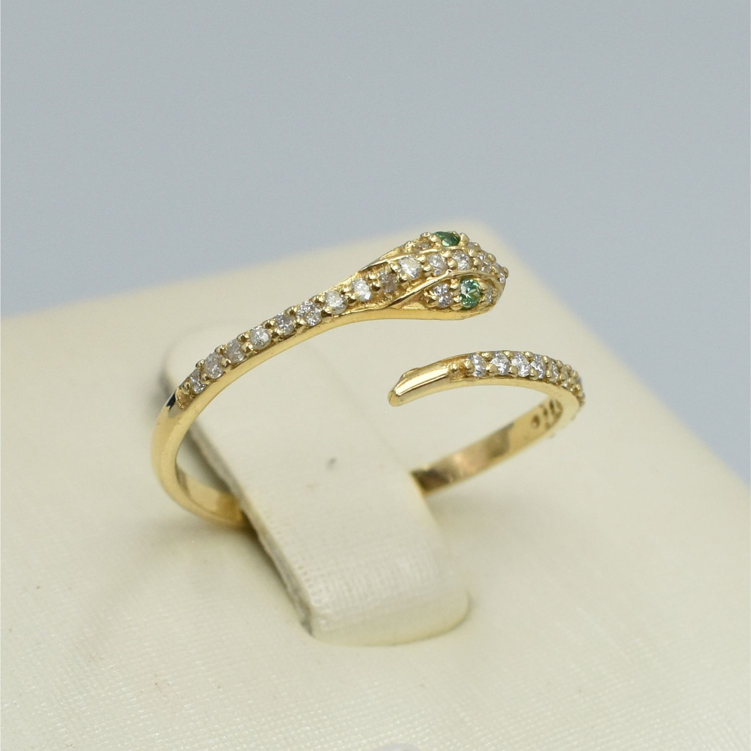 Anillo Serpiente Esmeraldas y Diamantes