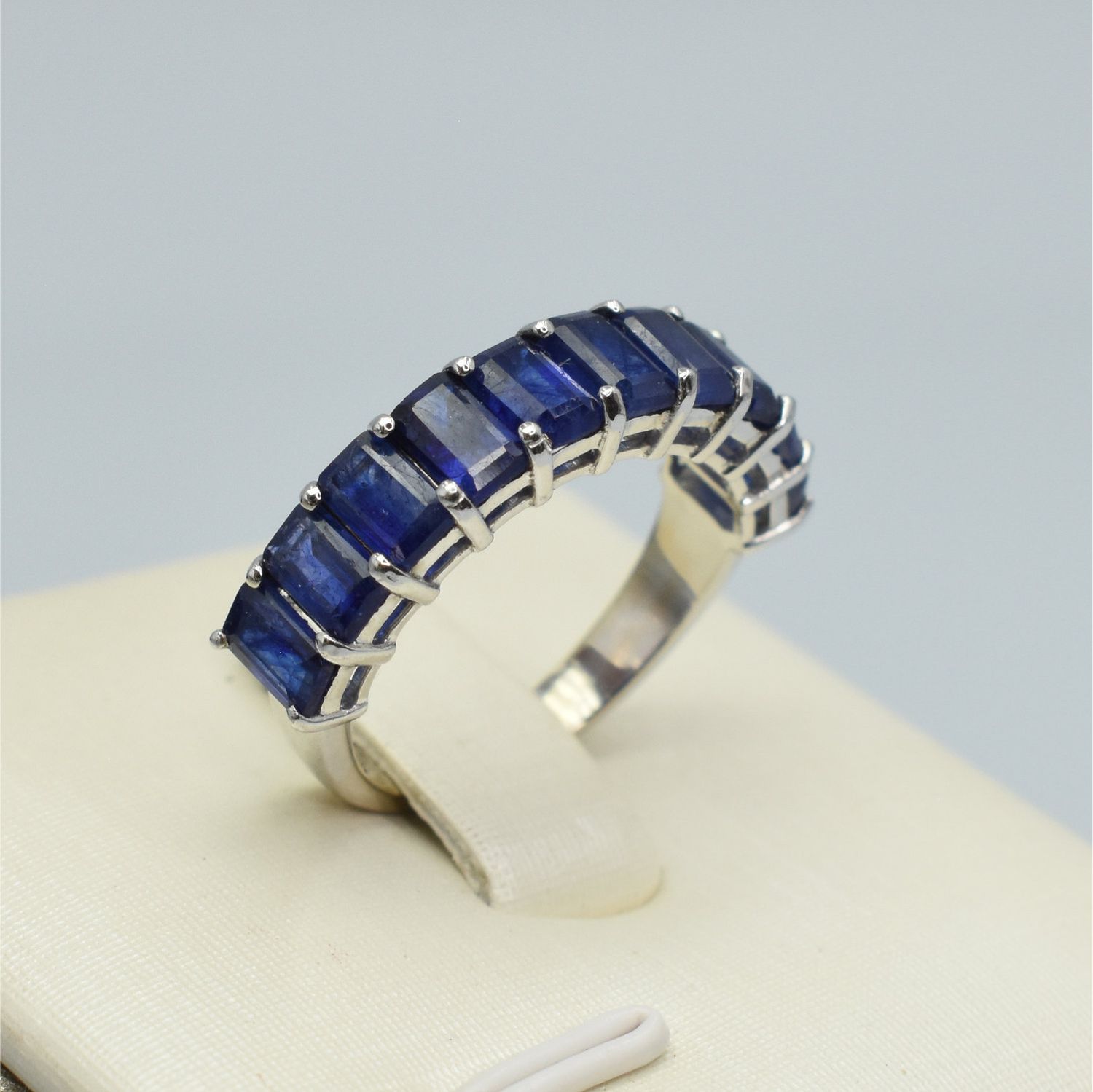 Anillo Baguette Zafiros