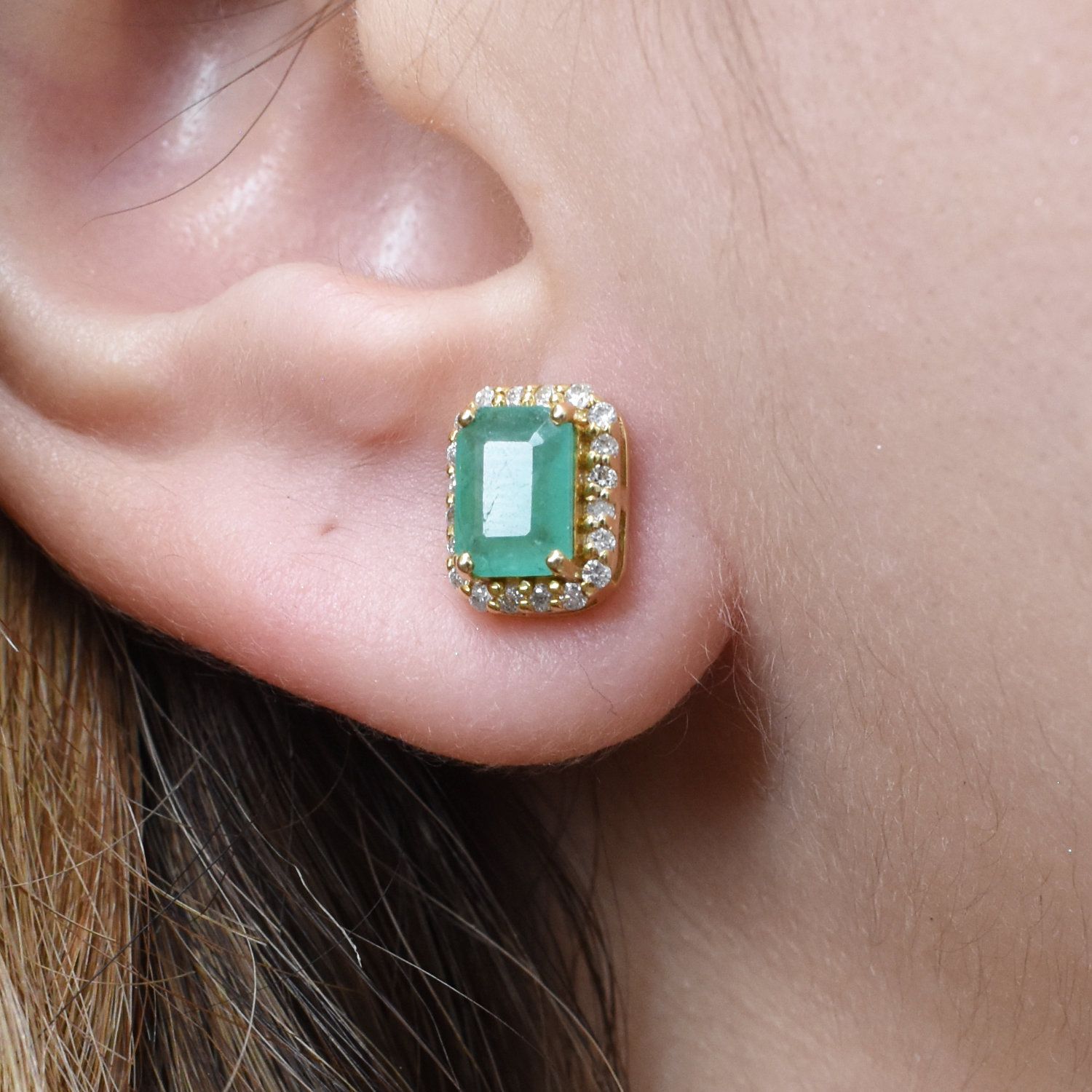 Aretes Esmeraldas y Diamantes