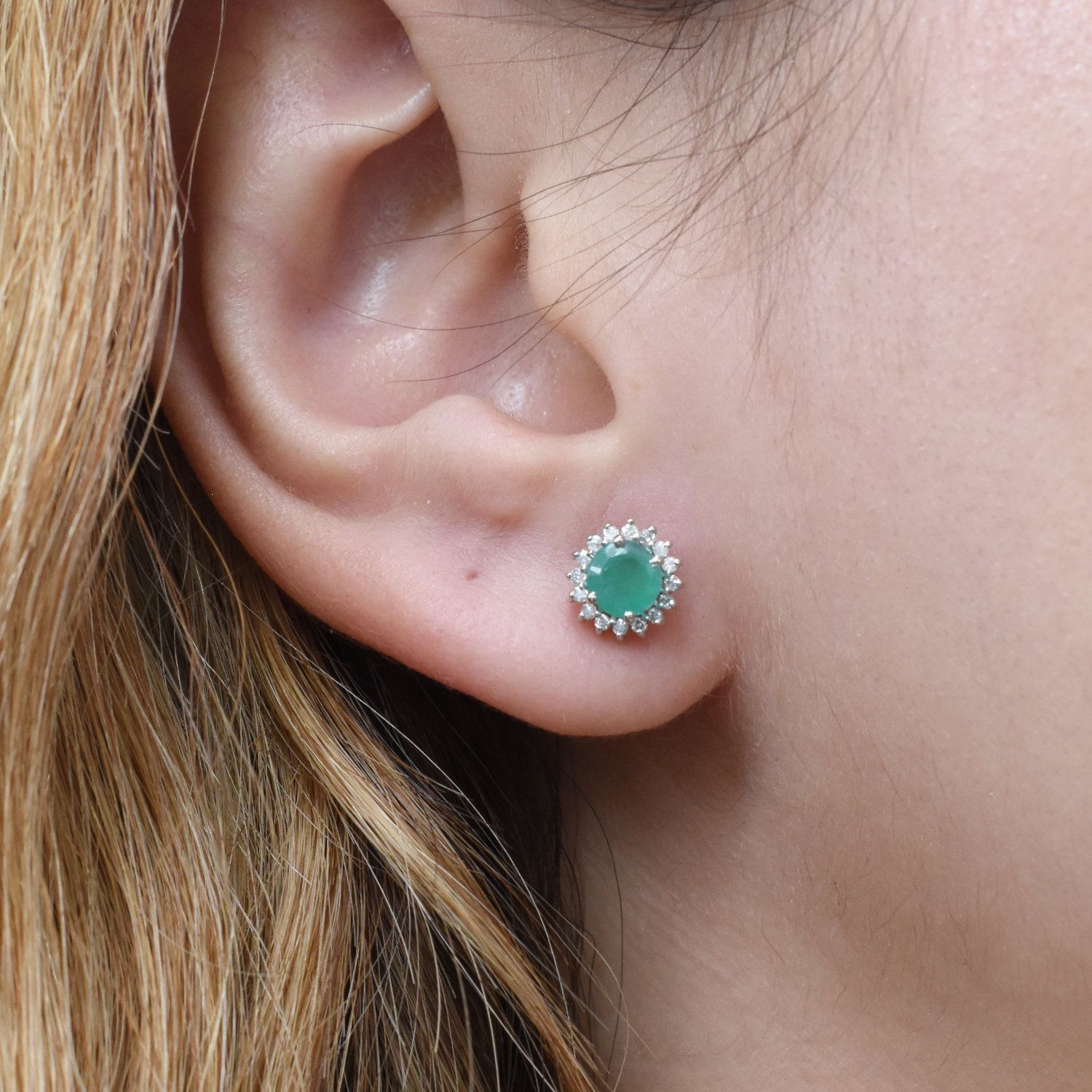 Aretes Esmeraldas y Diamantes