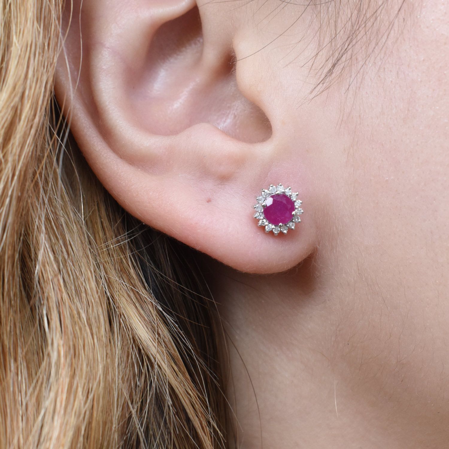 Aretes Rubíes y Diamantes
