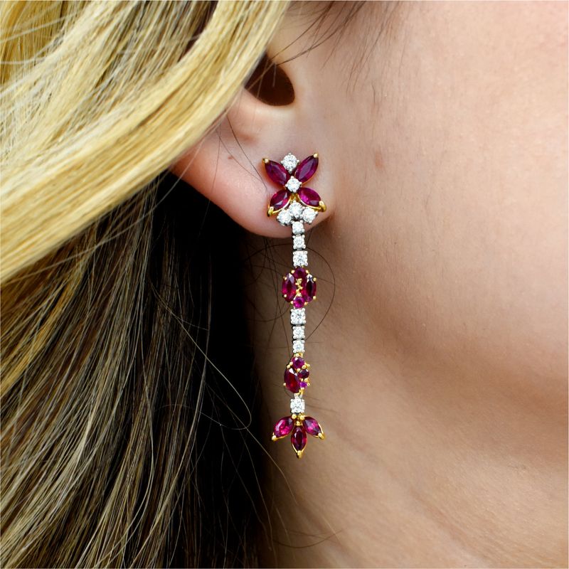 Aretes Largos Rubíes y Diamantes