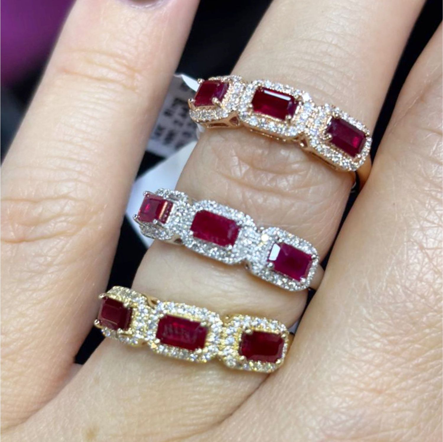 Anillo Rubíes y Diamantes