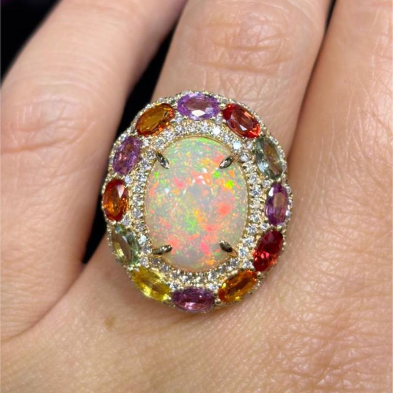 ​Anillo Opalo y Zafiros Multicolores