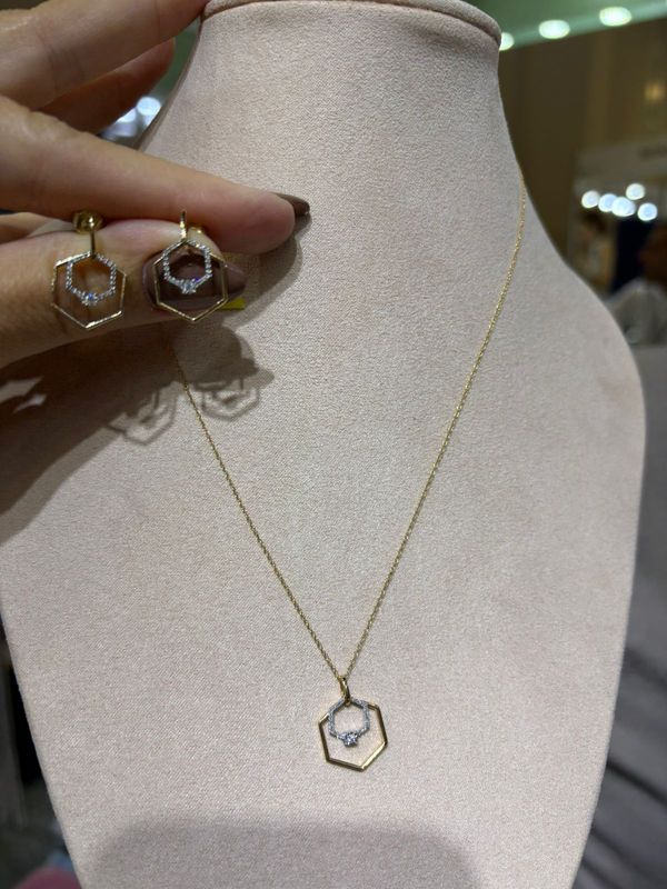 ​Juego Aretes y Dije