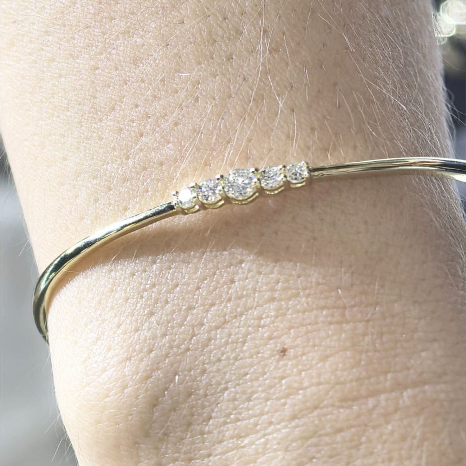 ​Aro con Diamantes