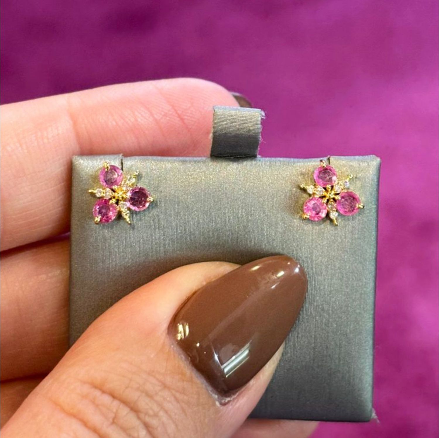 ​Aretes Zafiros Rosas