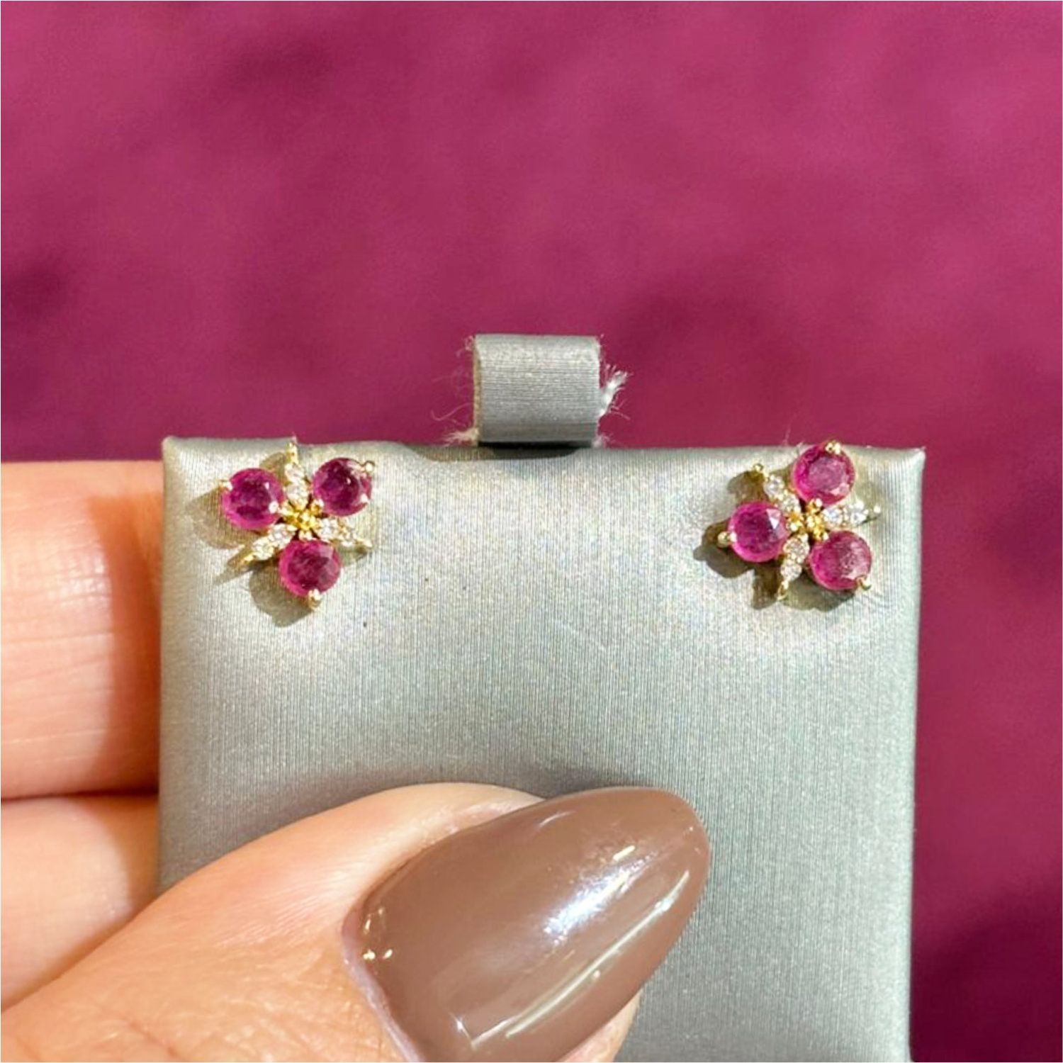 ​Aretes Rubíes