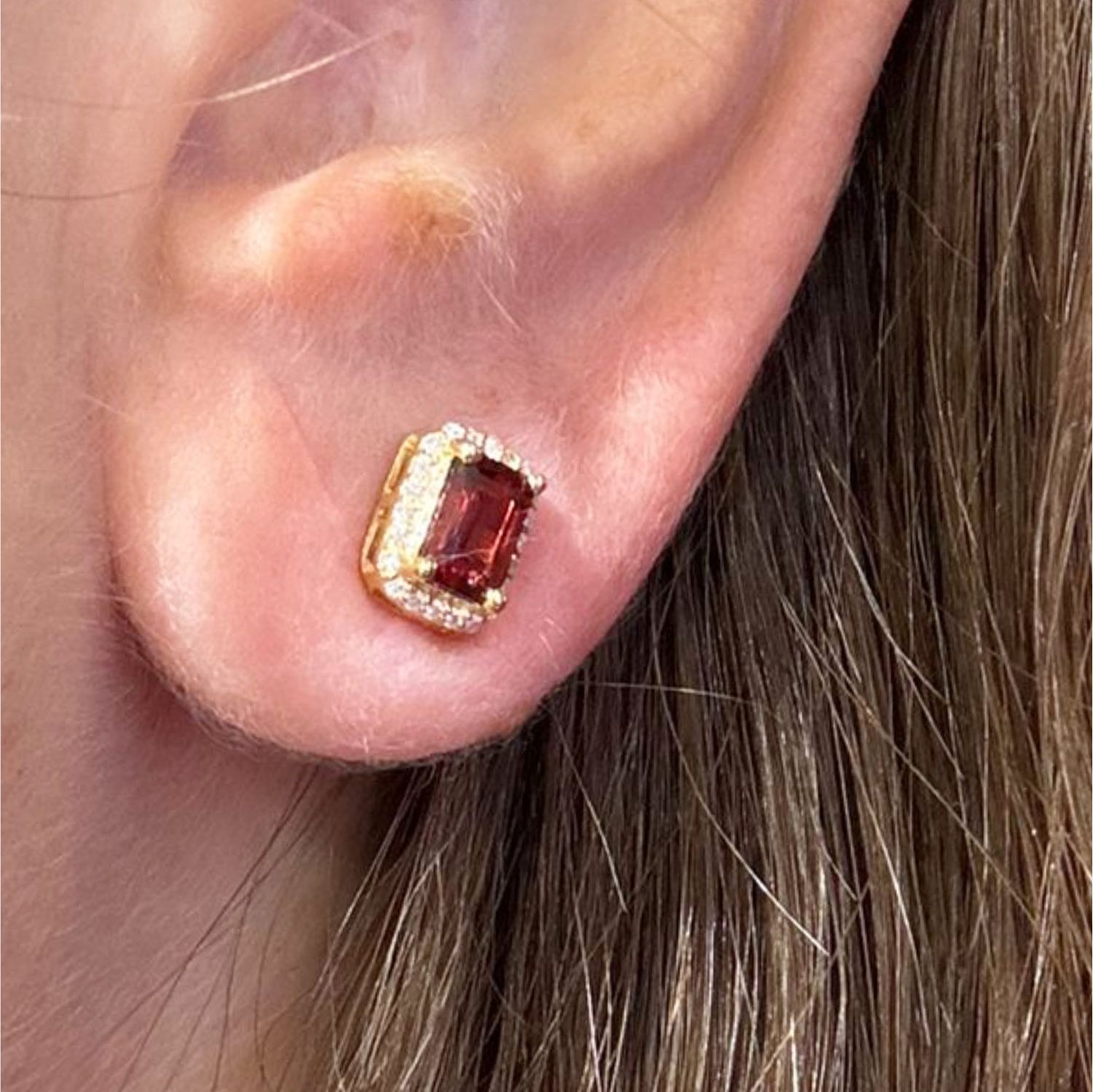 ​Aretes Granates