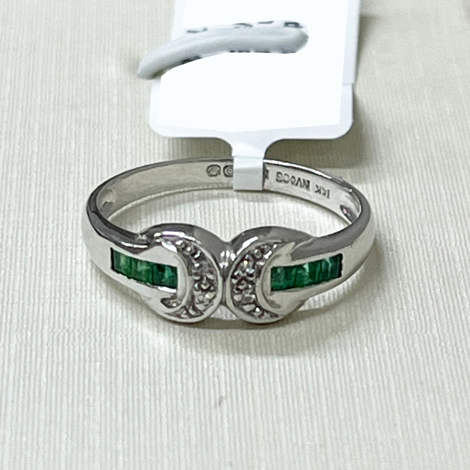 Anillo Esmeraldas y Diamantes