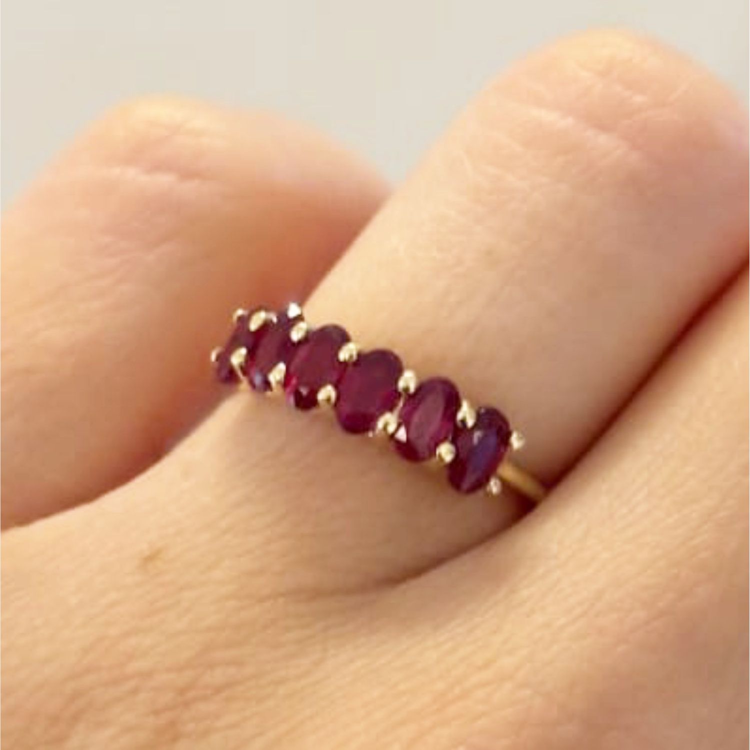 Anillo Rubíes en Oro Amarillo 14k