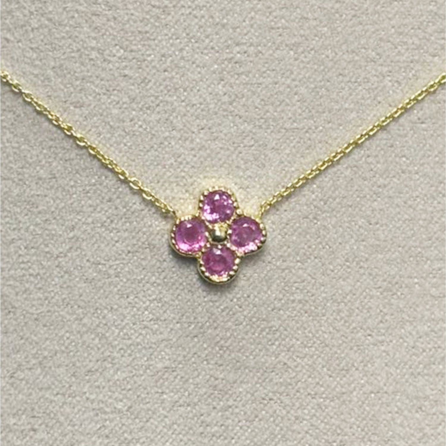 Collar Zafiros Rosas