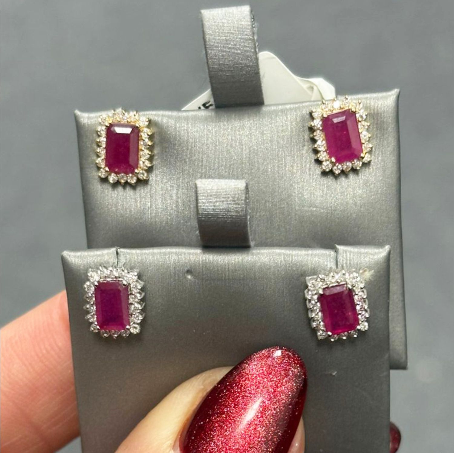 ​Aretes Rubíes y Diamantes