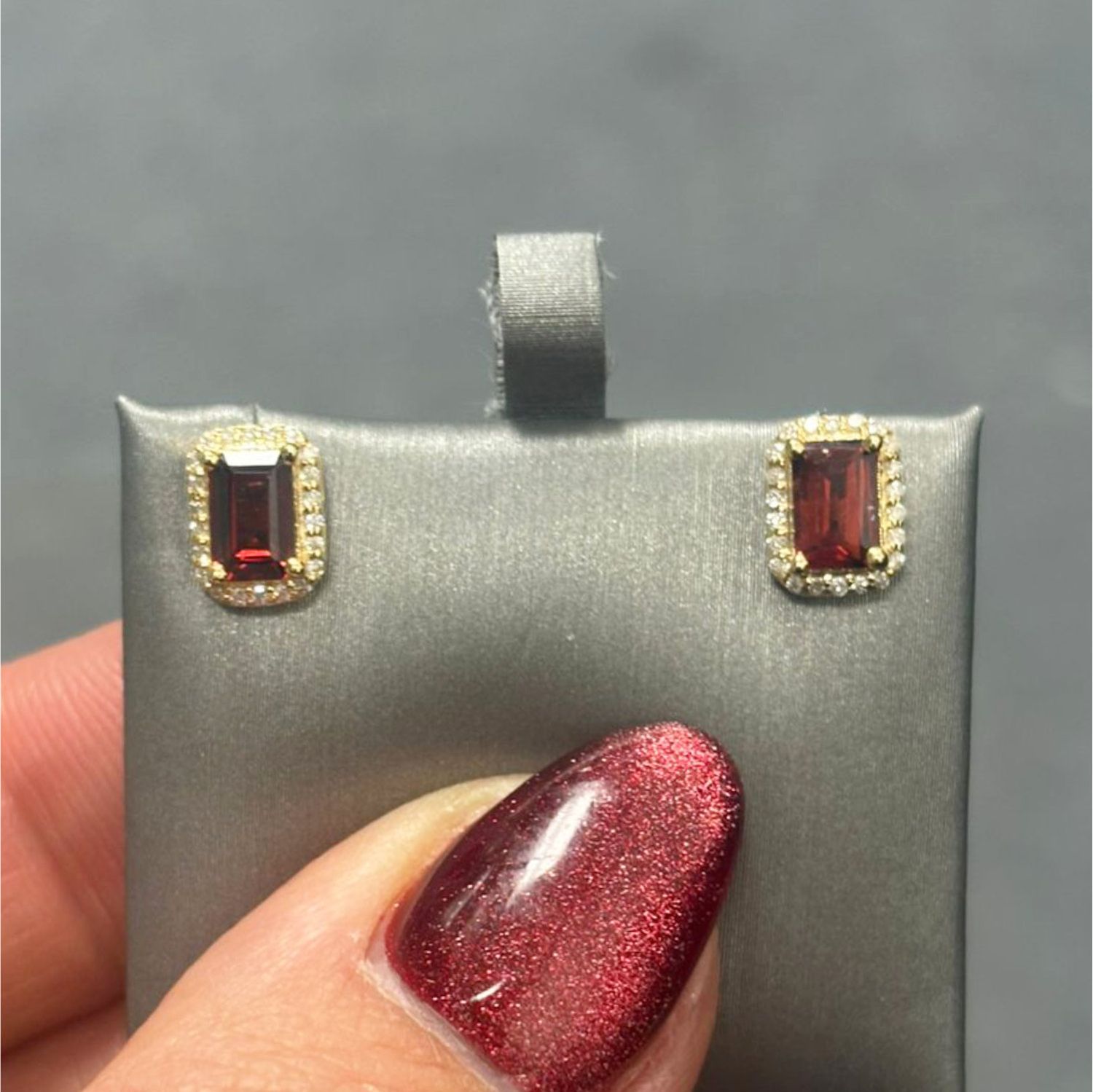 ​Aretes Granates y Diamantes