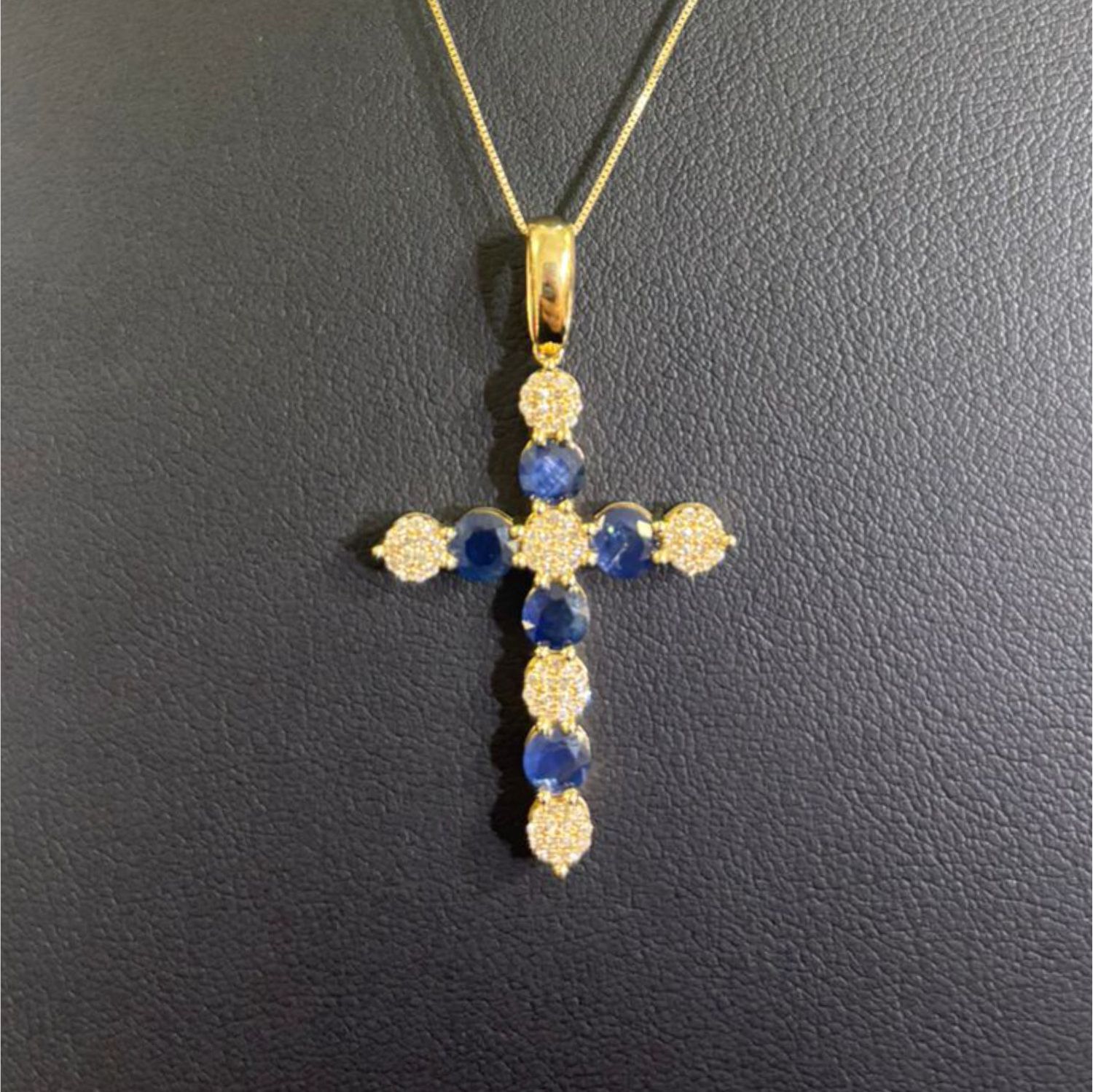 ​Collar Cruz Zafiros y Diamantes
