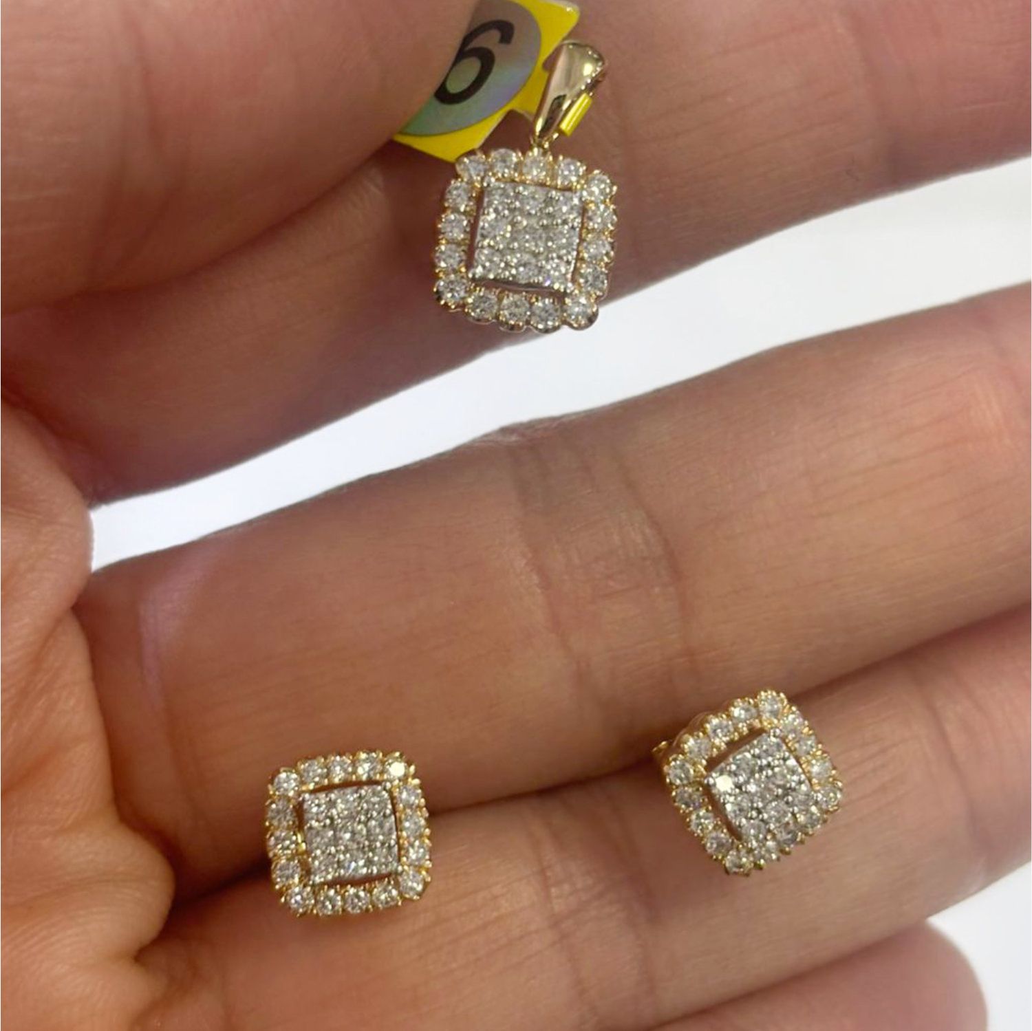 Set Aretes y Dije Diamantes