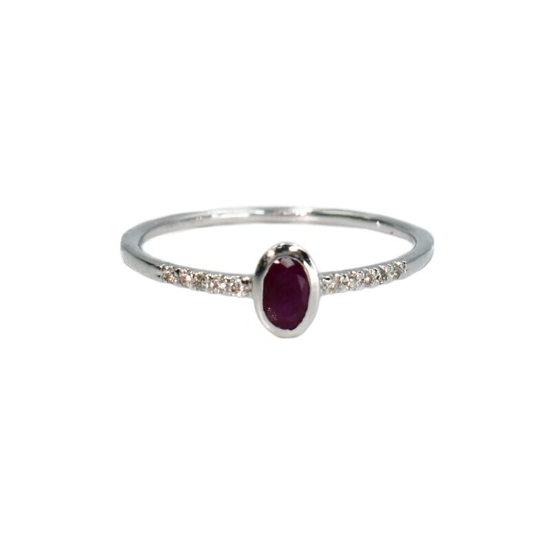 Anillo Rubí y Diamantes