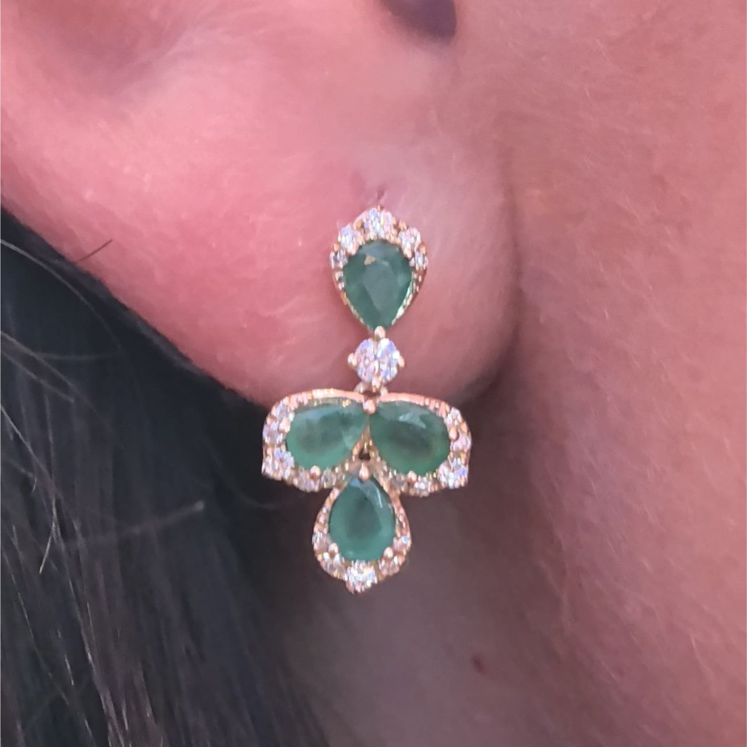 Aretes Esmeraldas y Diamantes