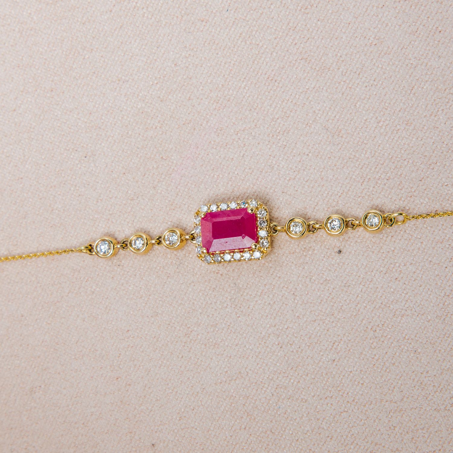 ​Pulsera Rubí y Diamantes