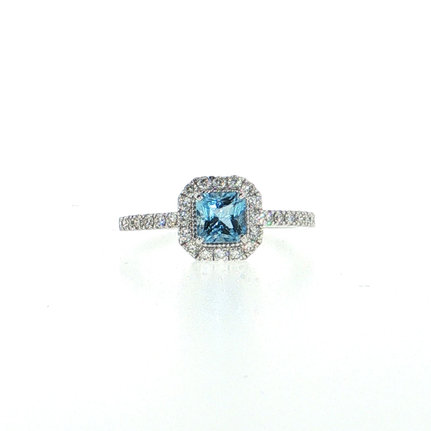 ​Anillo Aguamarina y Diamantes