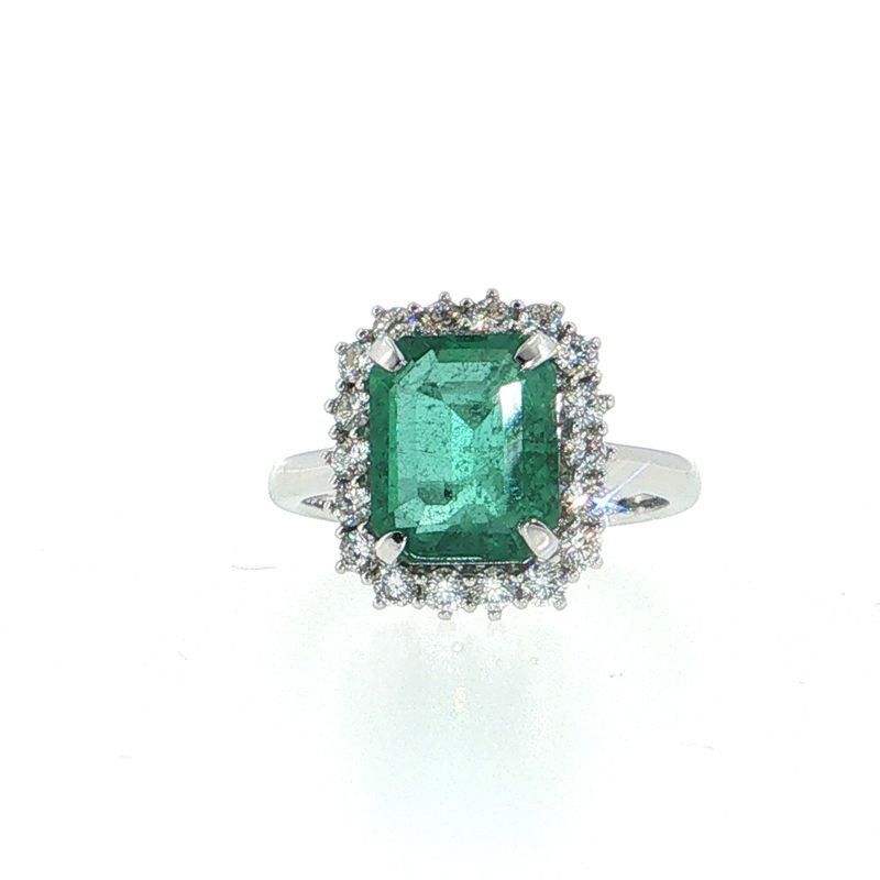​Anillo Esmeralda y Diamantes