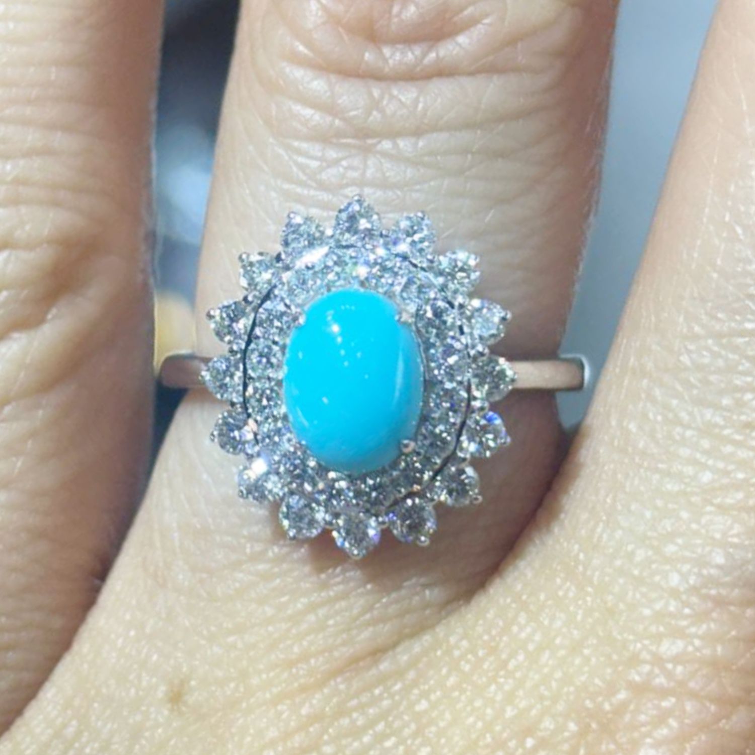 ​Anillo Turquesa y Diamantes