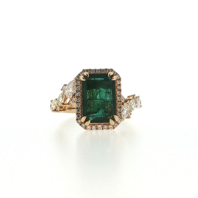 ​Anillo Esmeralda y Diamantes