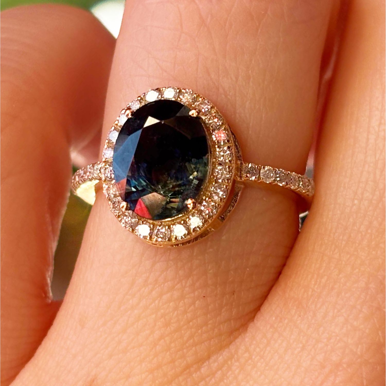 Anillo Zafiro y Diamantes