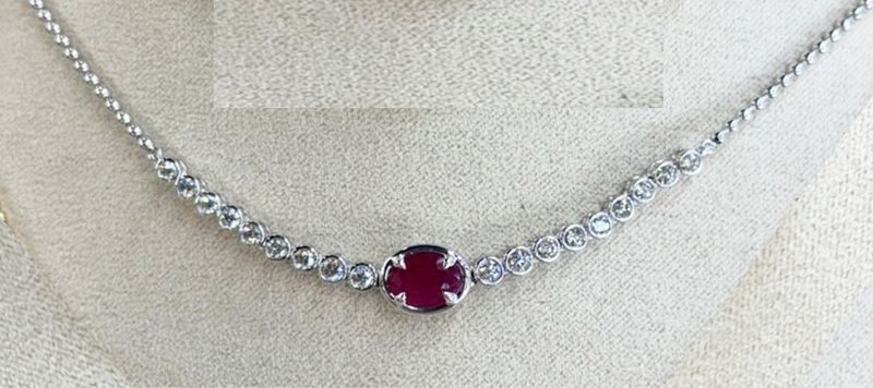 Collar Rubí y Diamantes