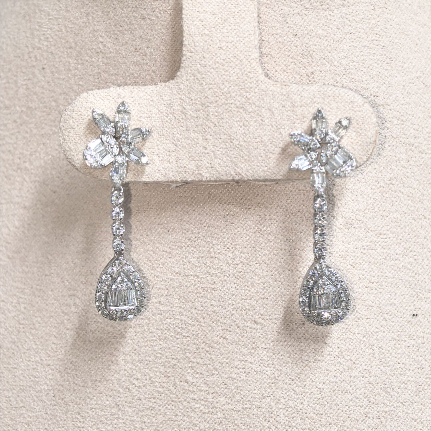 Aretes Largos Diamantes
