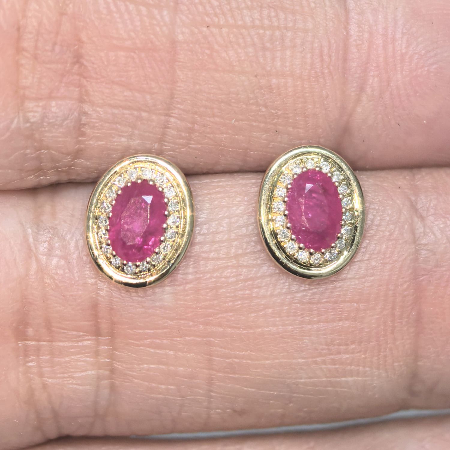 Aretes Rubíes y Diamantes