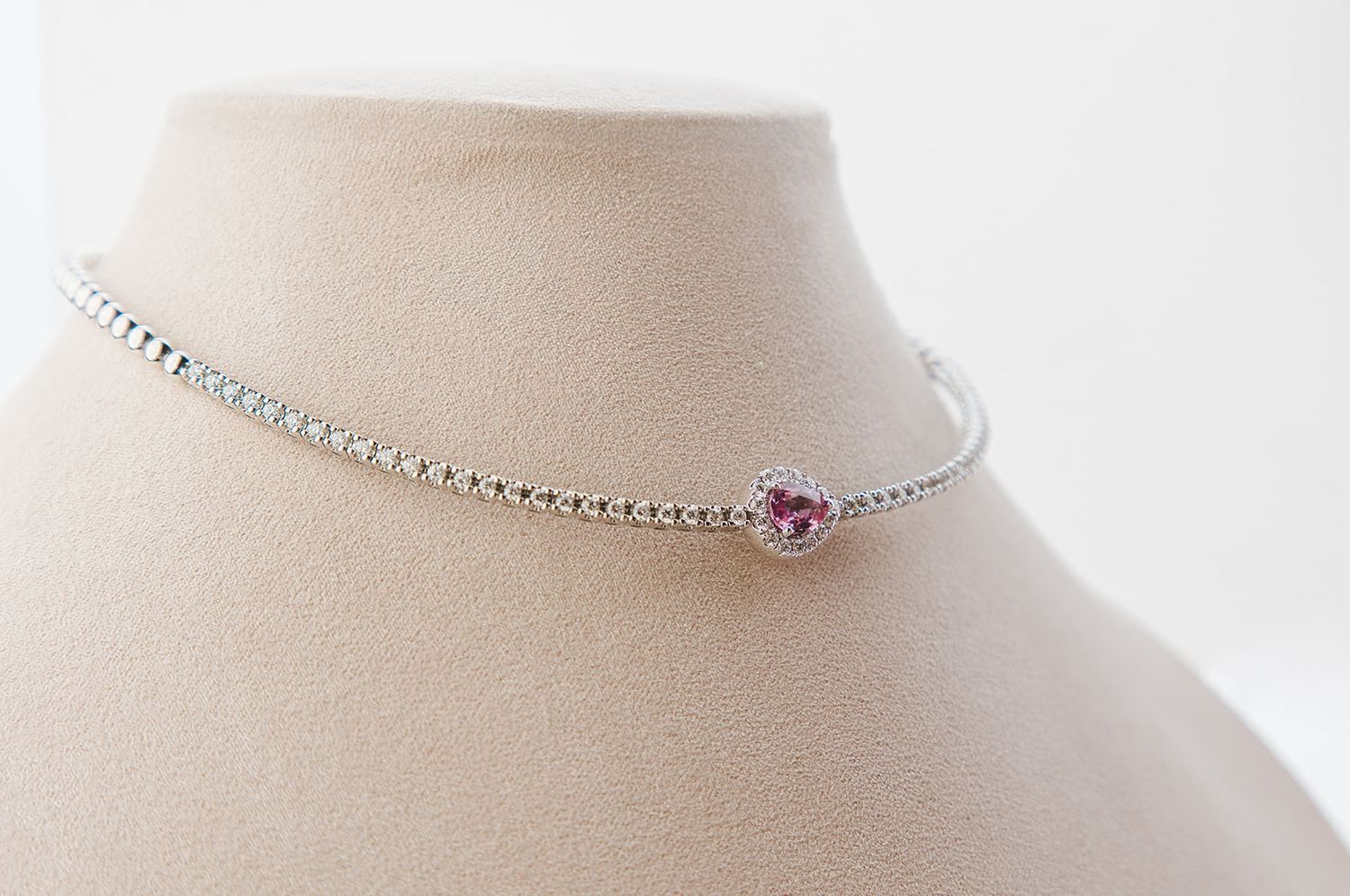 Choker Zafiro Rosa y Diamantes