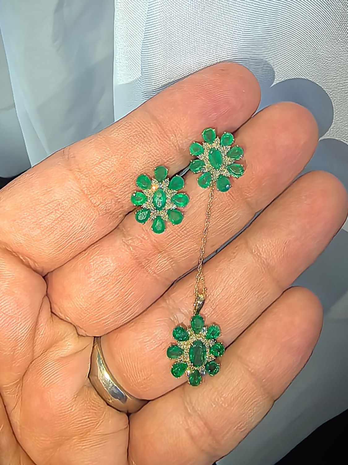 Juego Collar y Aretes Esmeraldas y Diamantes