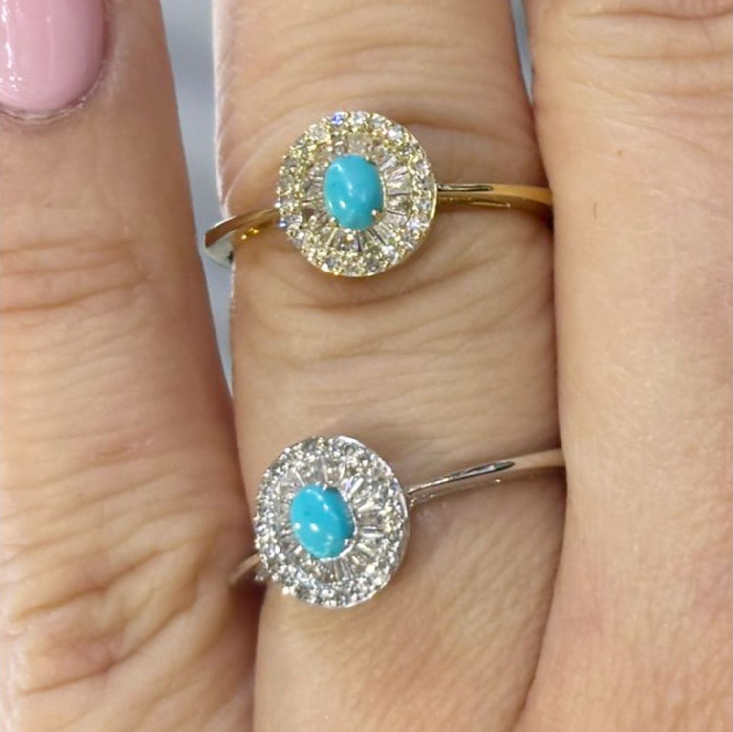 ​Anillo Turquesa y Diamantes,