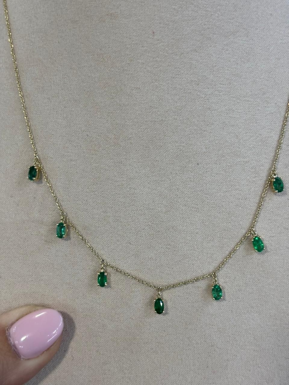 Collar Esmeraldas