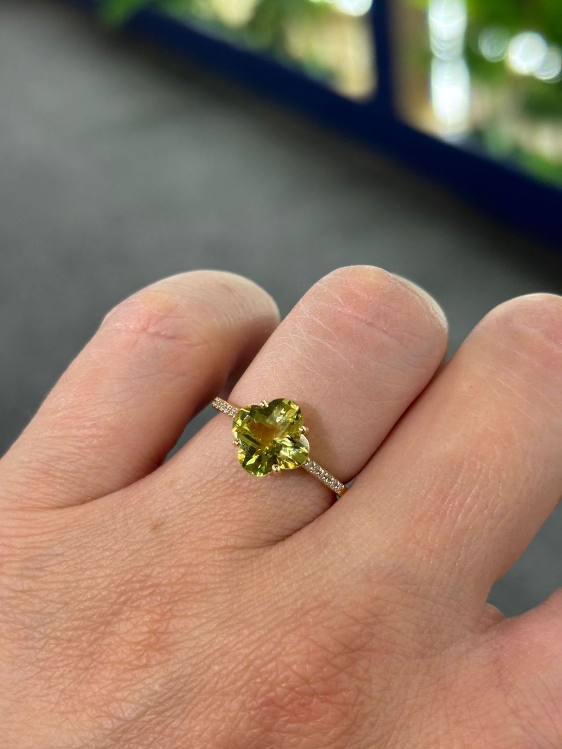 ​Anillo Peridoto