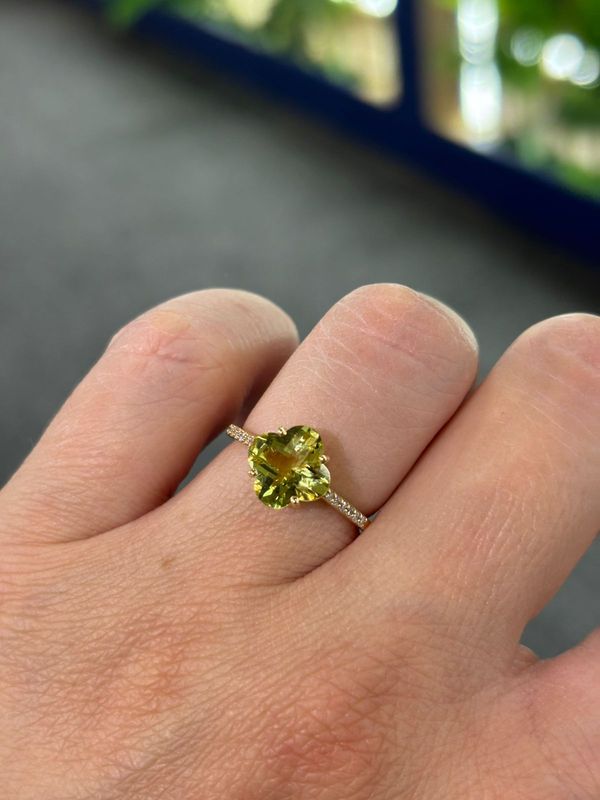 ​Anillo Peridoto