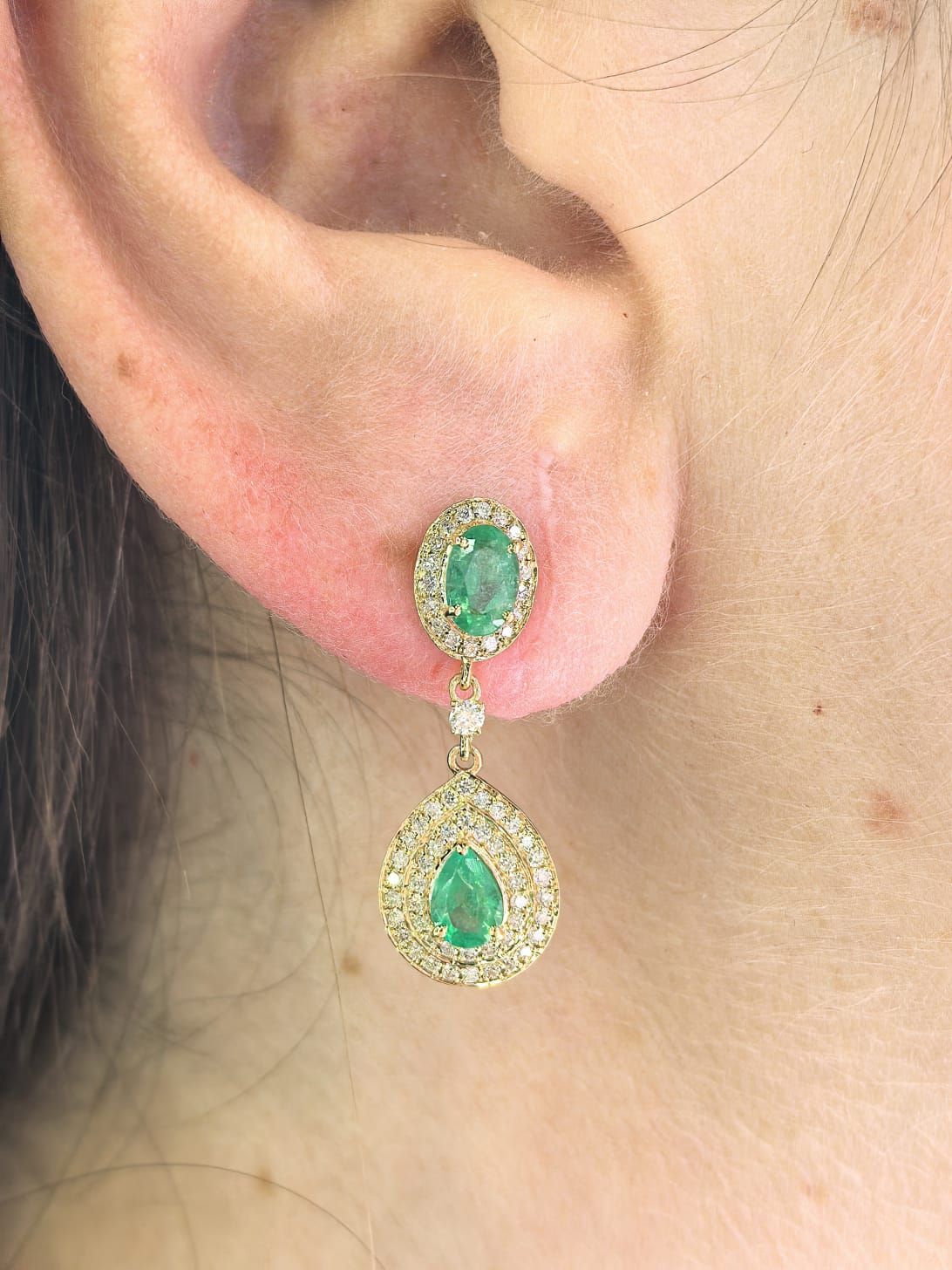​Aretes Esmeraldas y Diamantes
