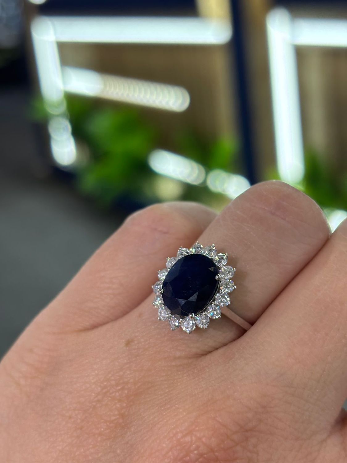 ​Anillo Lady Di Zafiro y Diamantes