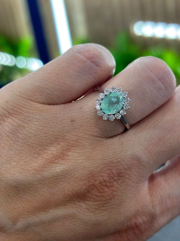 ​Anillo Lady Di Paraiba y Diamantes