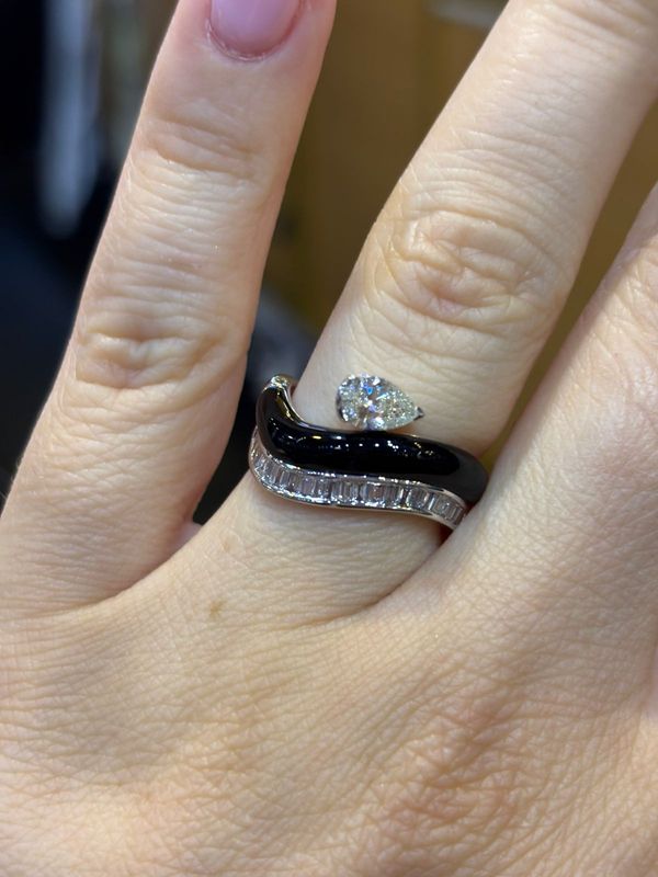 ​Anillo Onix y Diamantes