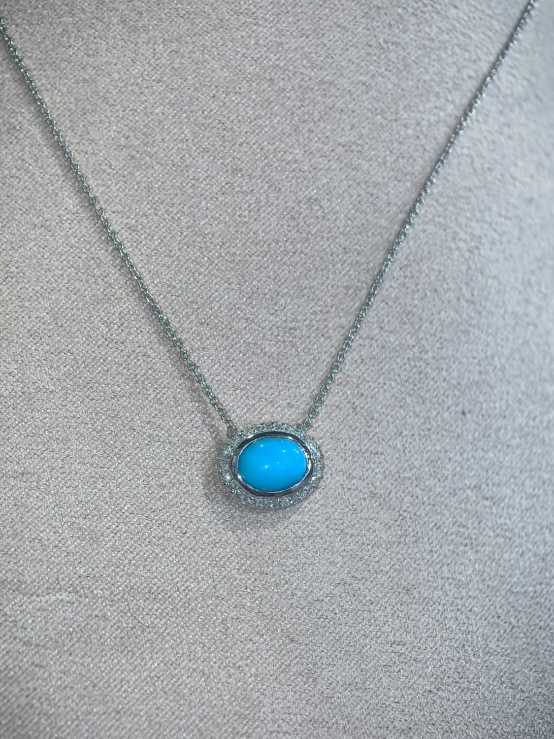 ​Collar Turquesa y Diamantes