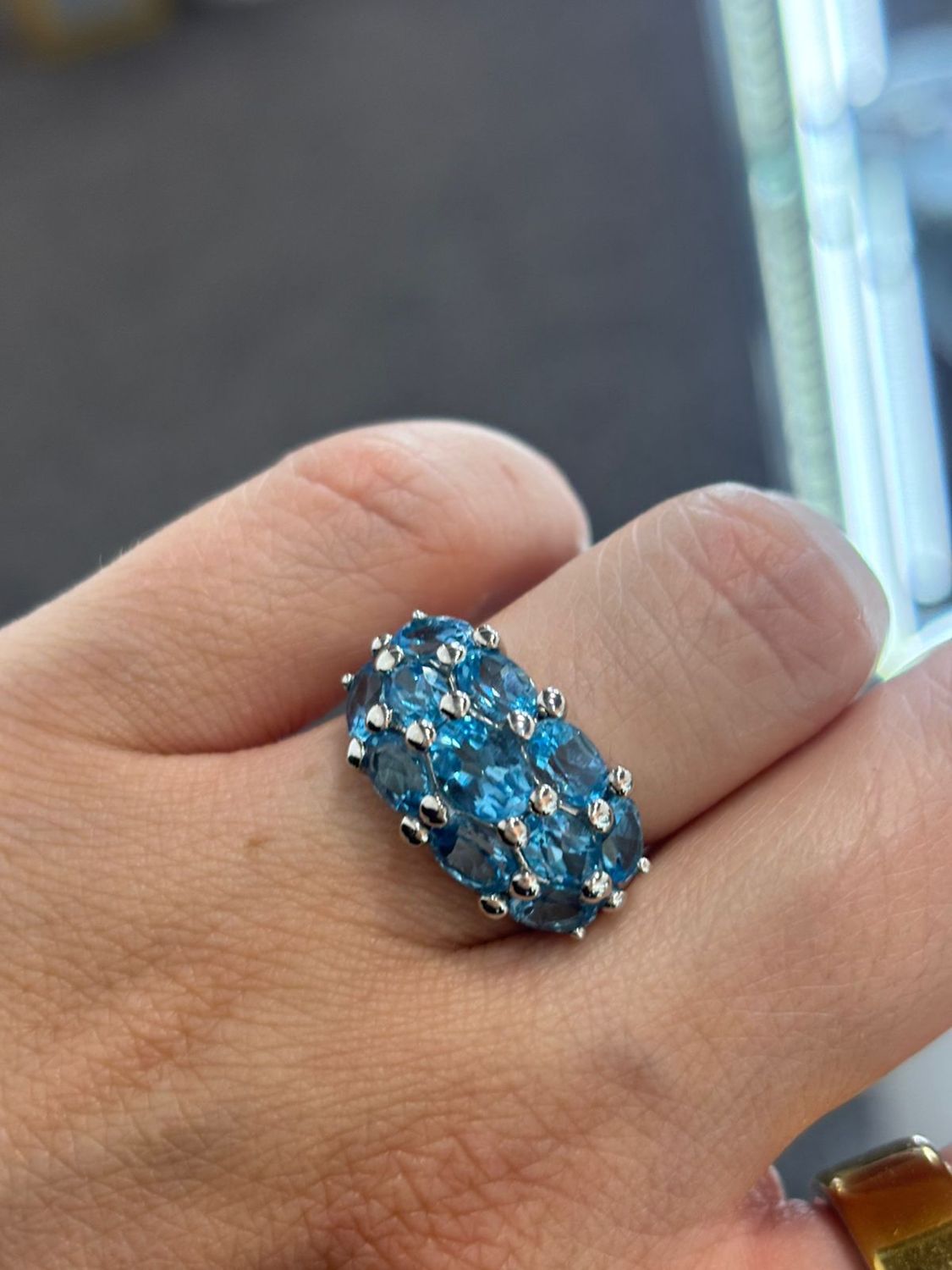 ​Anillo Topacios Azules
