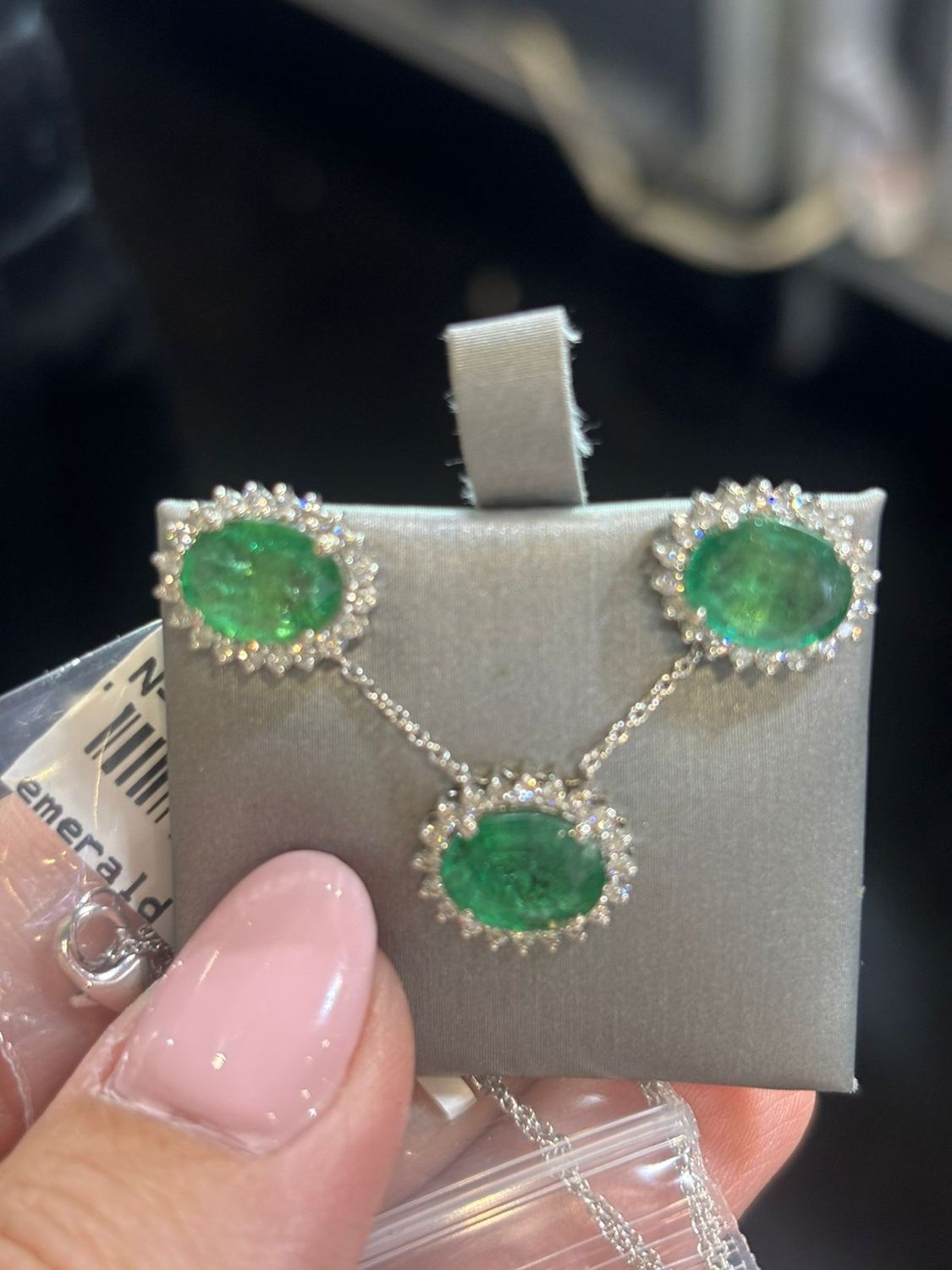 Aretes y Collar Esmeraldas y Diamantes