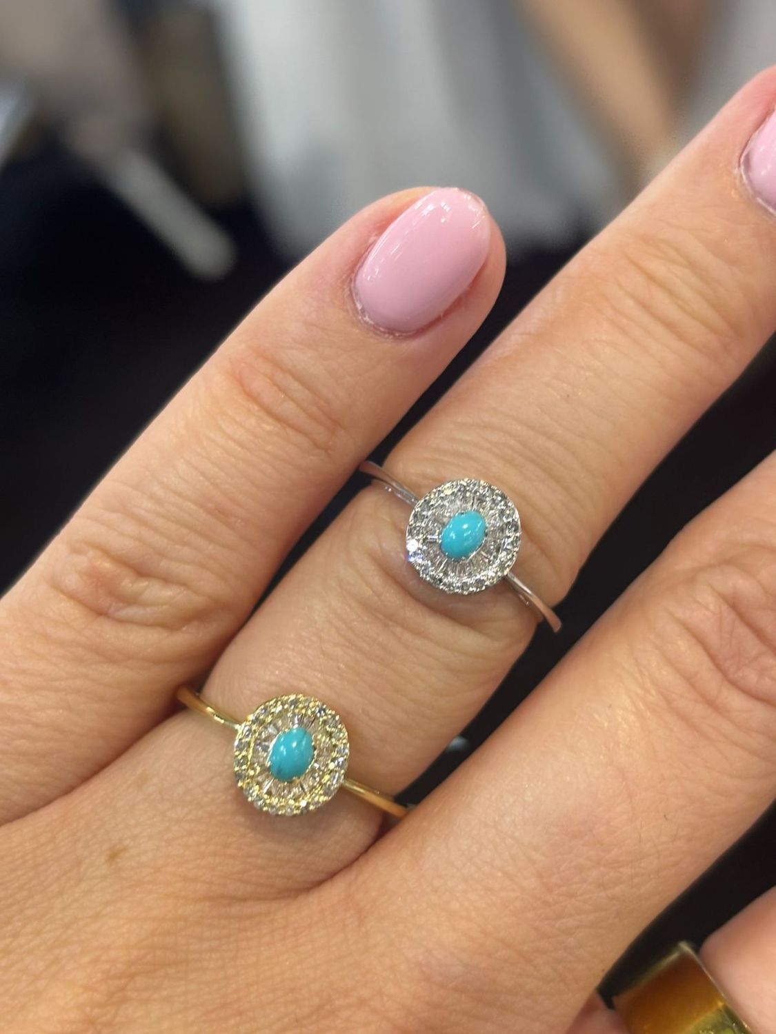 ​Anillo Turquesa y Diamantes