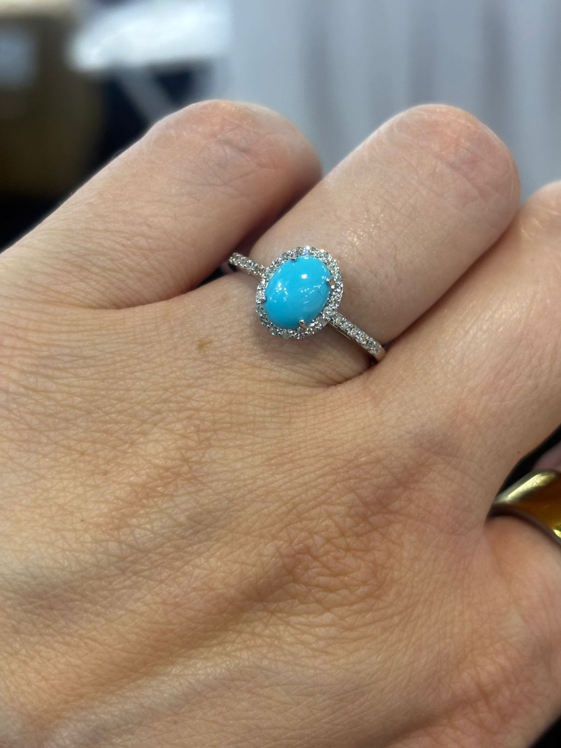 ​Anillo Turquesa y Diamantes