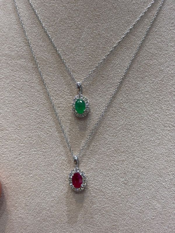 Collar Esmeralda y/o Rubí y Diamantes