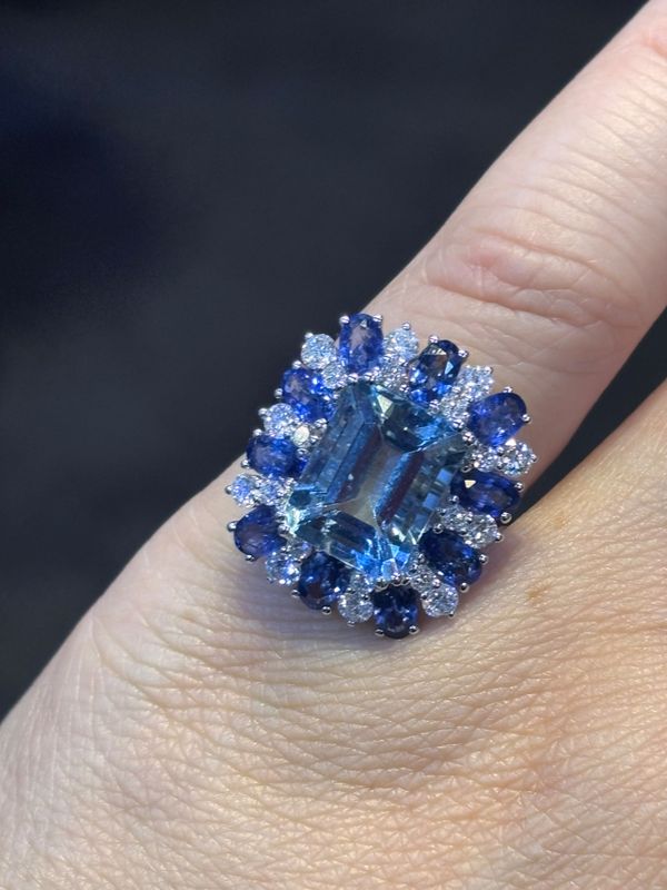 Anillo Aguamarina, Zafiros y Diamantes
